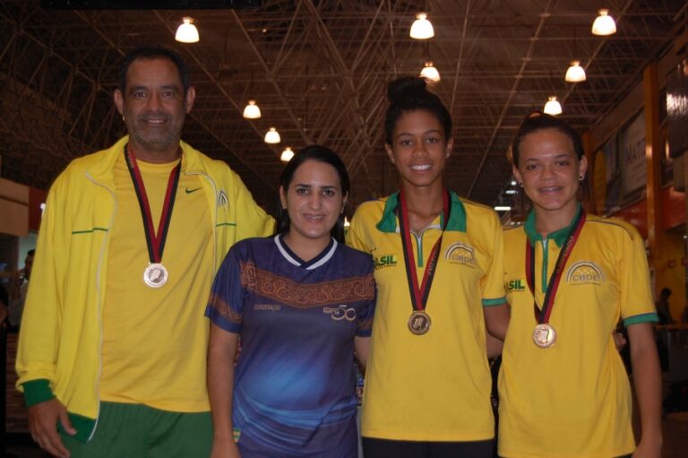 Chegada dos Bicampeões Mundiais de Vôlei de Praia